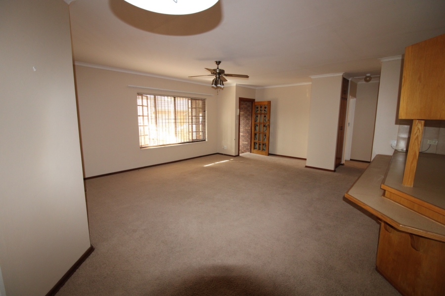 To Let 3 Bedroom Property for Rent in Baysvalley Free State